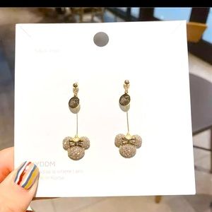 Minnie Mouse Drop Earrings